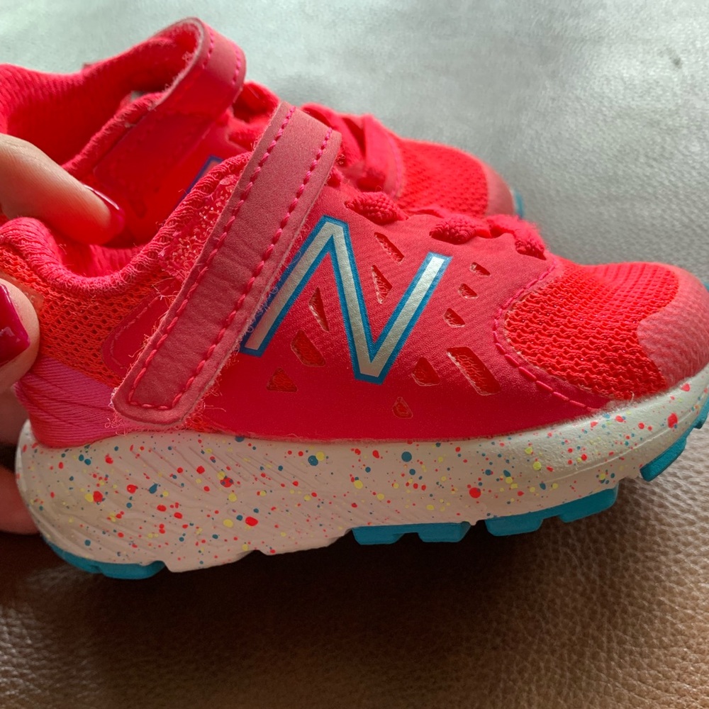 New Balance toddler girl sneakers - like new!